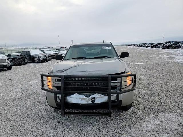 2007 Chevrolet Silverado - Image 11