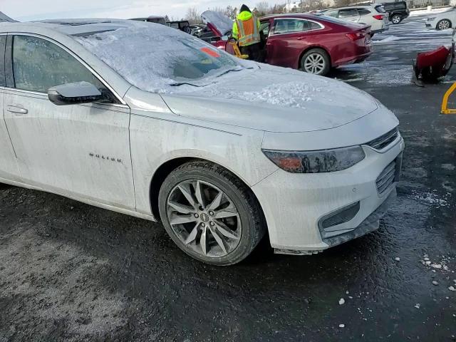 2017 Chevrolet Malibu - Image 10