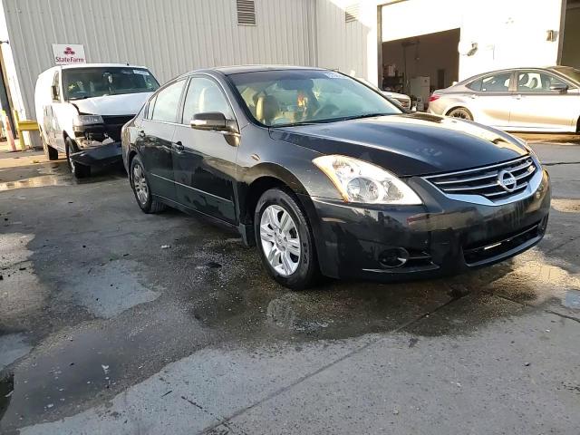 2012 Nissan Altima - Image 13