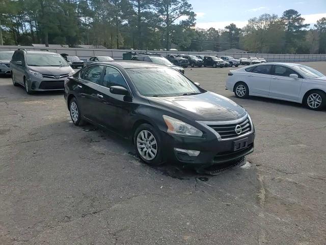 2013 Nissan Altima - Image 13