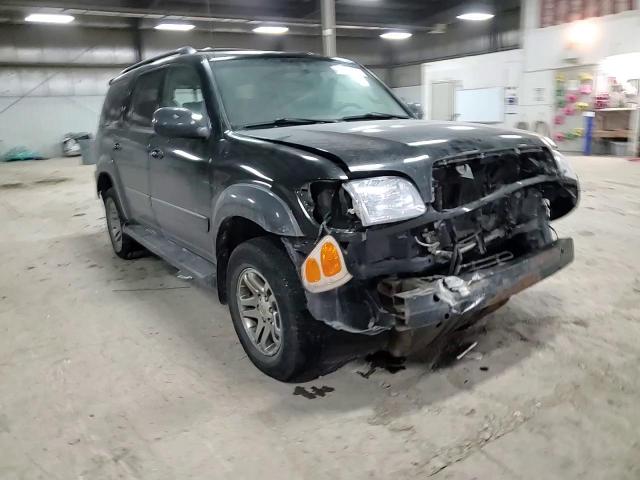 2004 Toyota Sequoia - Image 12
