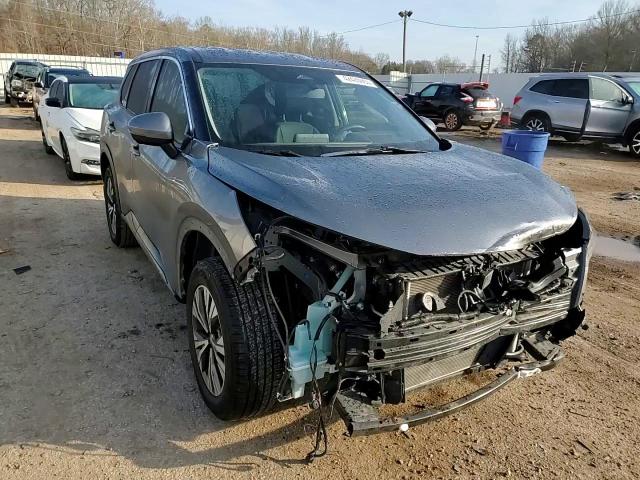 2021 Nissan Rogue - Image 10