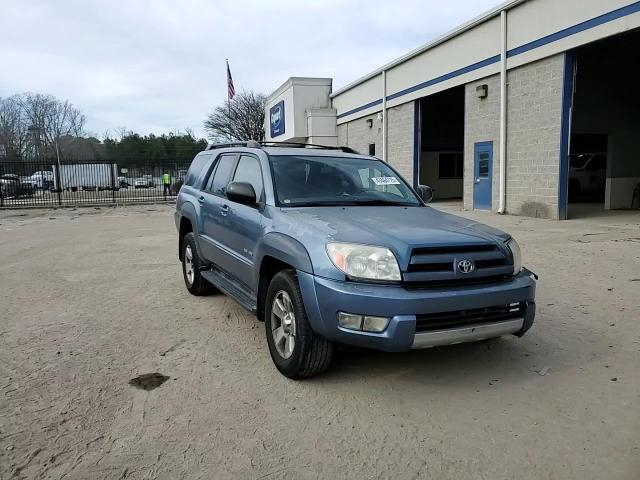 2004 Toyota 4Runner - Image 11