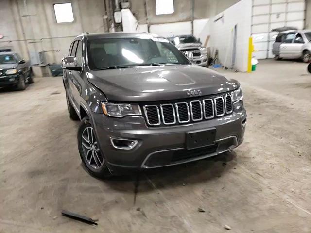 2018 Jeep Grand Cherokee - Image 12