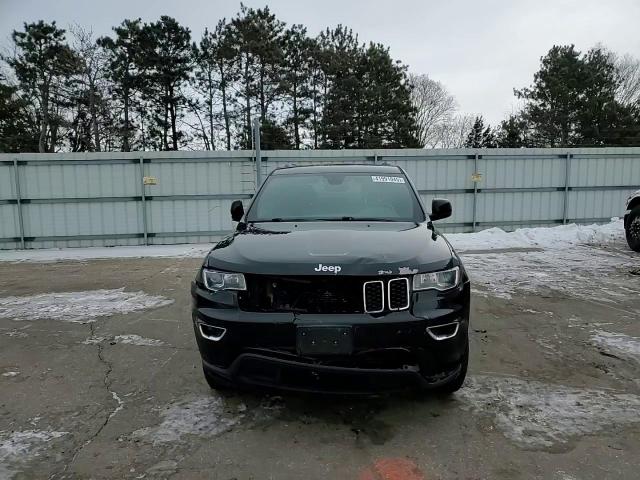 2017 Jeep Grand Cherokee - Image 12