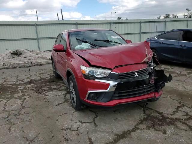 2016 Mitsubishi Outlander - Image 10