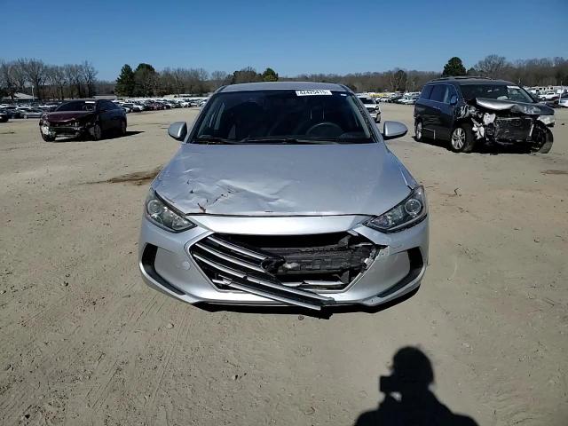 2017 Hyundai Elantra - Image 10