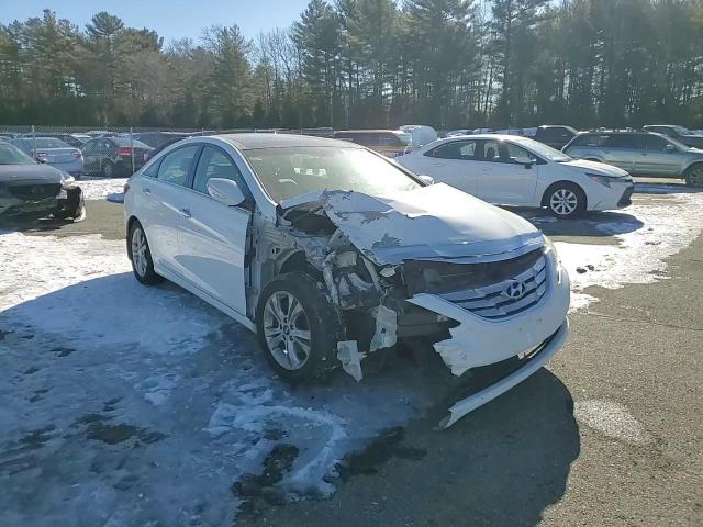2012 Hyundai Sonata - Image 11