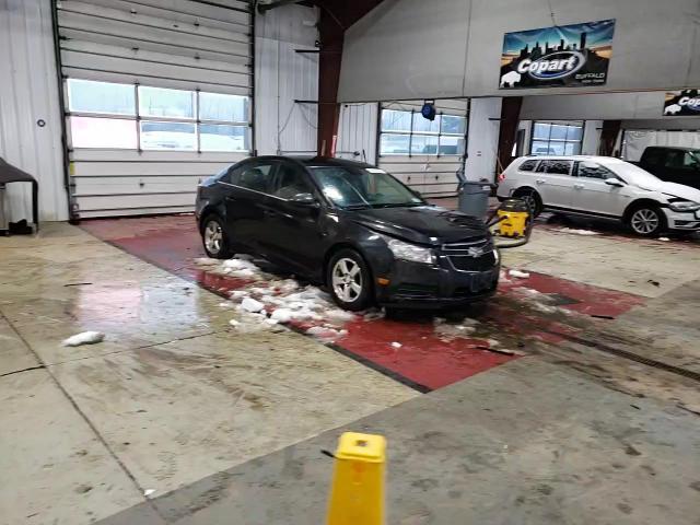 2014 Chevrolet Cruze - Image 13
