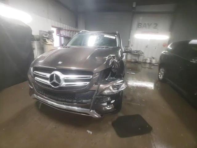 2016 Mercedes-Benz GLE - Image 13