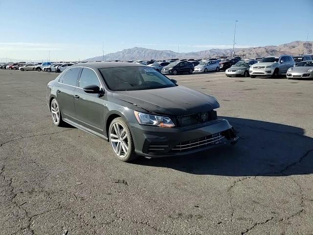 2017 Volkswagen Passat - Image 11