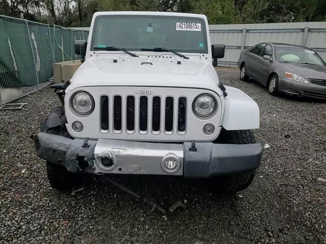 2017 Jeep Wrangler - Image 12