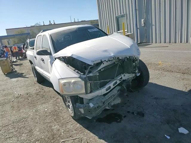 2006 Dodge Dakota - Image 10