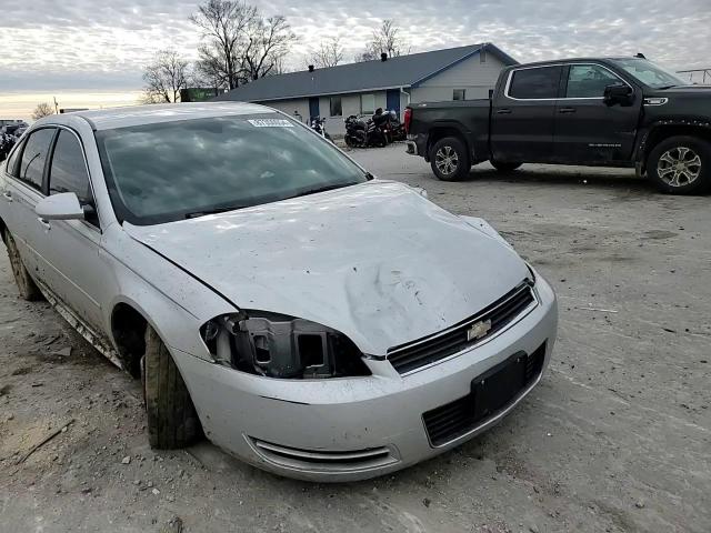 2011 Chevrolet Impala - Image 11