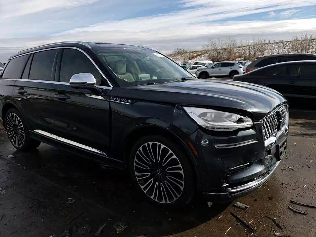 2020 Lincoln Aviator - Image 14
