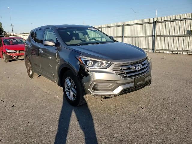 2018 Hyundai Santa Fe - Image 12