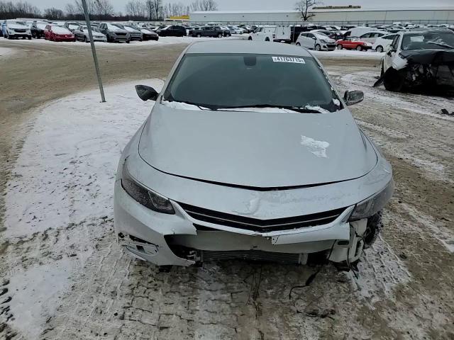 2018 Chevrolet Malibu - Image 13