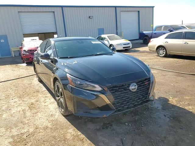 2024 Nissan Altima - Image 13