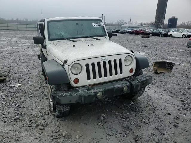 2009 Jeep Wrangler - Image 11