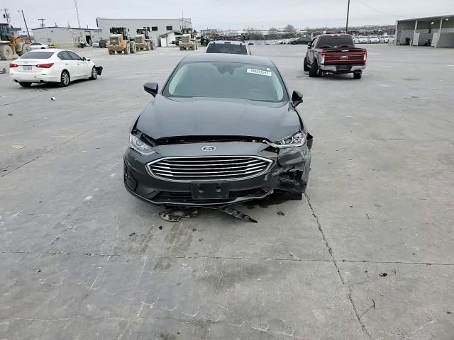 2020 Ford Fusion - Image 11