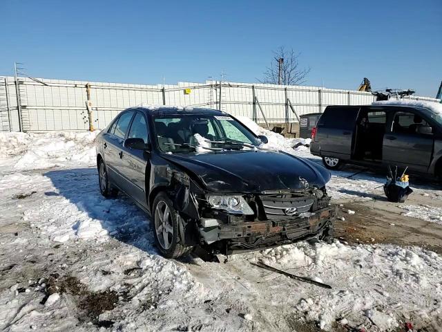 2009 Hyundai Sonata - Image 11