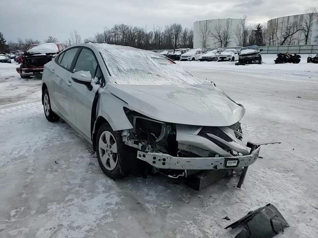 2017 Chevrolet Cruze - Image 10