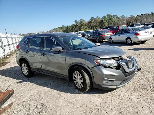 2017 Nissan Rogue - Image 12