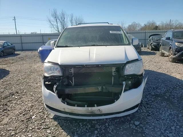 2016 Dodge Caravan - Image 11