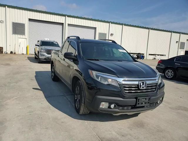 2017 Honda Ridgeline - Image 11