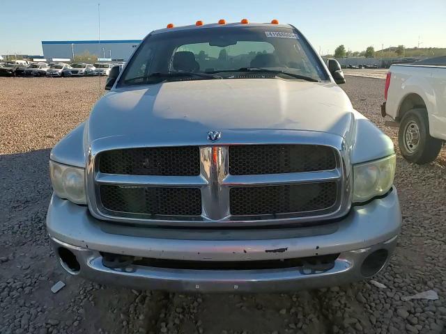 2005 Dodge RAM - Image 11