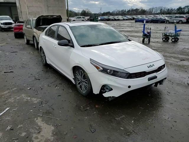2023 Kia Forte - Image 10