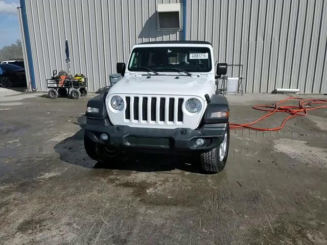 2020 Jeep Wrangler - Image 11