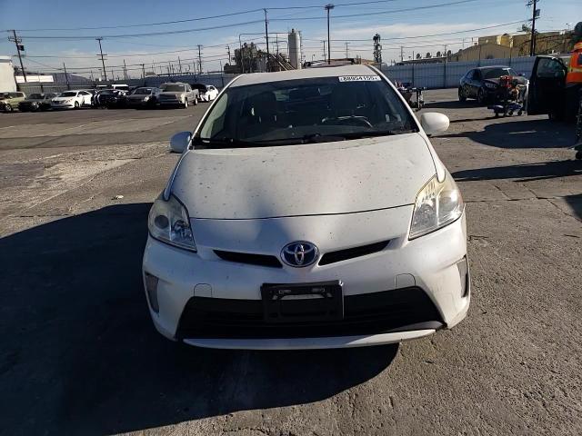 2015 Toyota Prius - Image 11