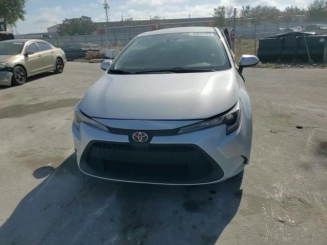 2021 Toyota Corolla - Image 11