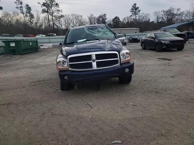 2004 Dodge Durango - Image 12