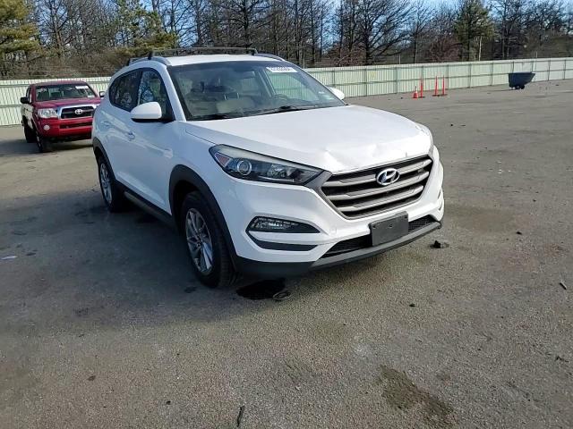 2016 Hyundai Tucson - Image 11