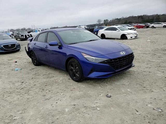 2022 Hyundai Elantra - Image 10