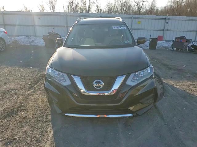 2017 Nissan Rogue - Image 10