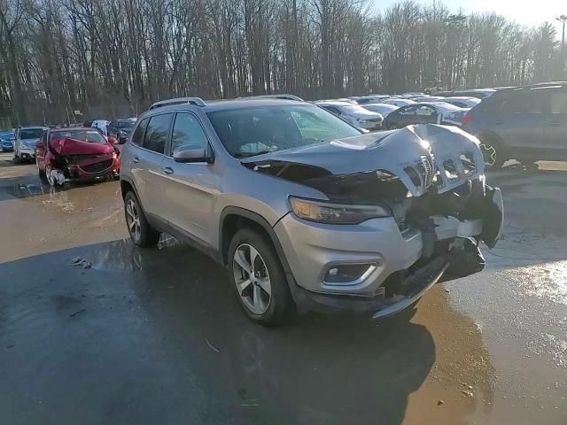 2019 Jeep Grand Cherokee - Image 13