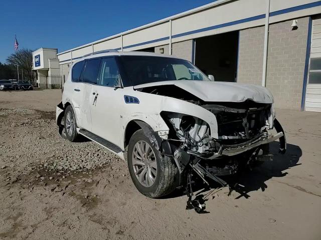 2017 Infiniti QX80 - Image 12