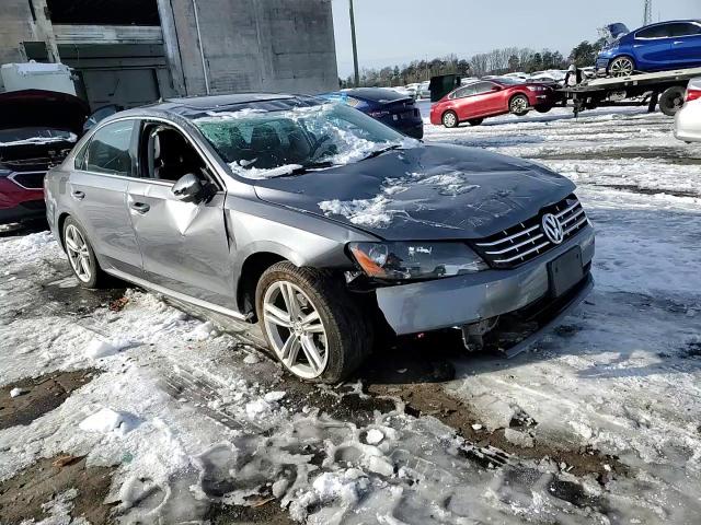 2015 Volkswagen Passat - Image 11