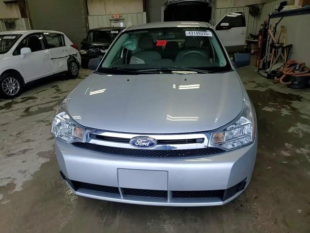 2010 Ford Focus - Image 11