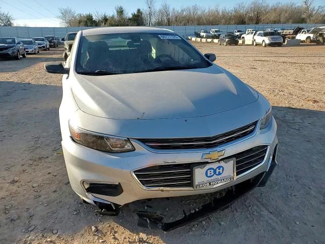 2018 Chevrolet Malibu - Image 11