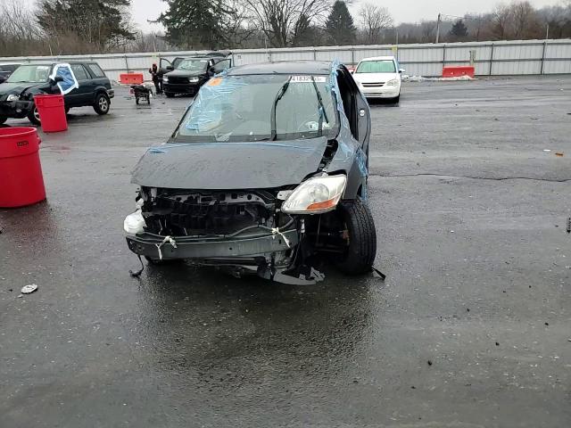 2009 Toyota Yaris - Image 11