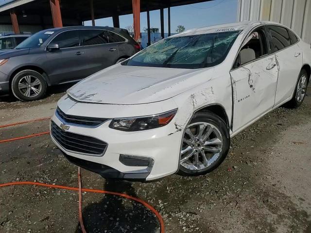 2017 Chevrolet Malibu - Image 13