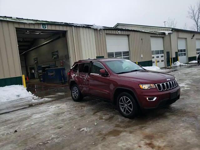 2018 Jeep Grand Cherokee - Image 12