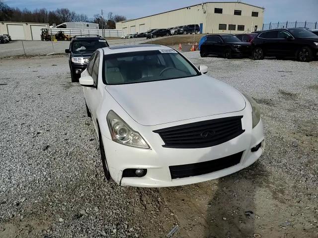 2012 Infiniti G - Image 10