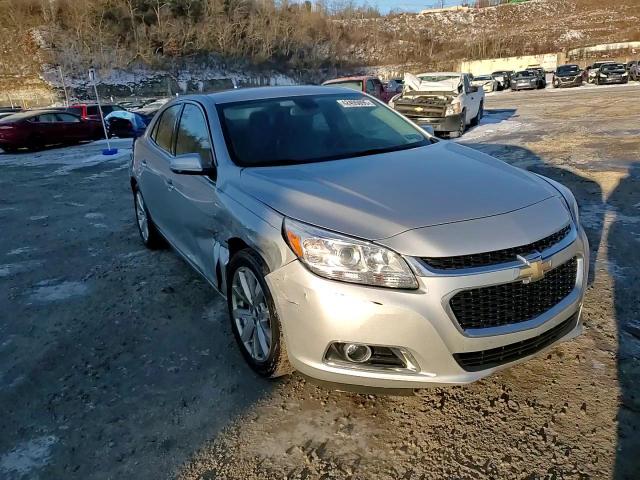 2016 Chevrolet Malibu - Image 13
