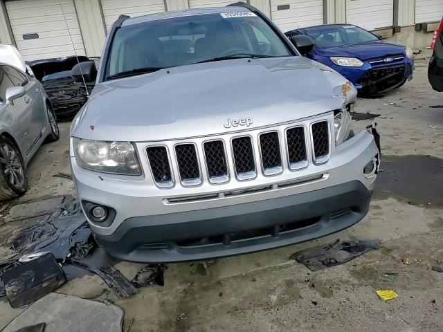 2014 Jeep Compass - Image 12