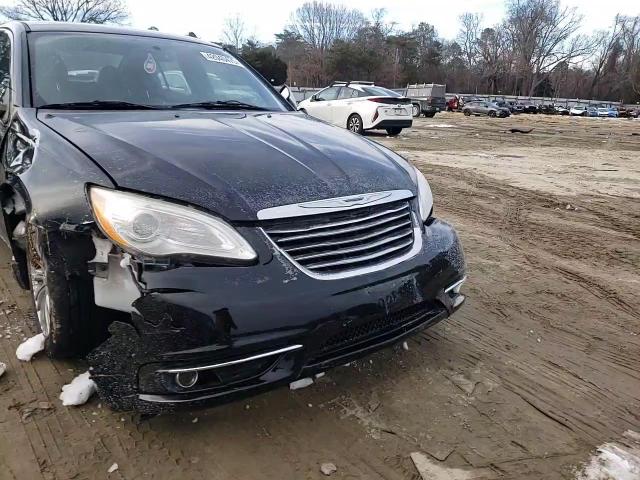2012 Chrysler 200 - Image 11